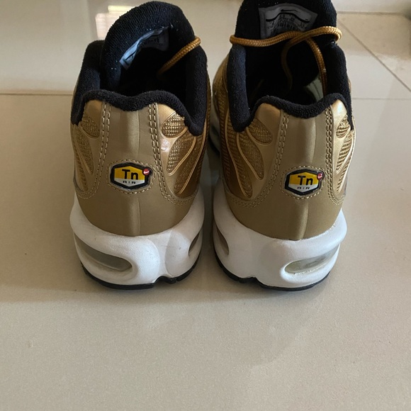 Nike Air Max Plus - Picture 5 of 5